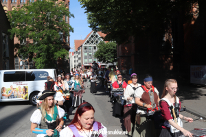 Volksfest-Gottesdienst und Festzug 2025